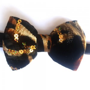 Papion amplu, rafinat, cu paiete, model Celebrity Animal Print