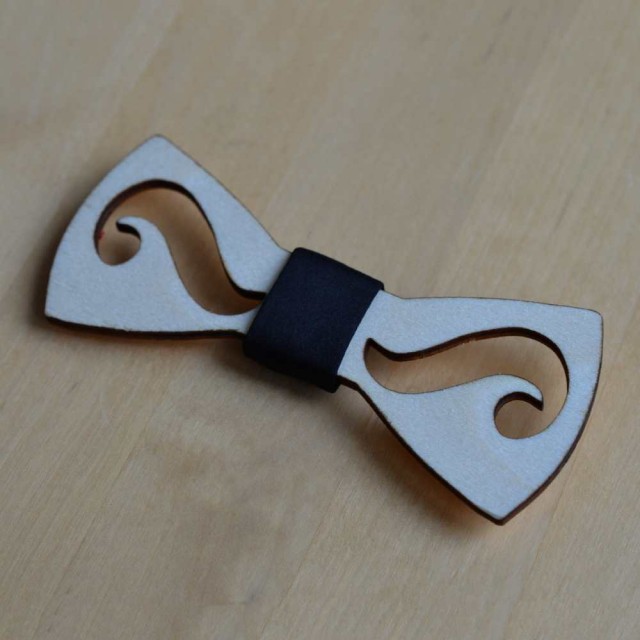 Papion de lemn personalizat, model Mr Moustache