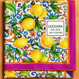 Esarfa dama eleganta colorata cu imprimeu lamai si flori Luciana