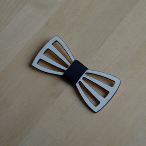 Papion de lemn, personalizat, model Butterfly